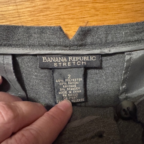 Outfit! (2) Banana Republic trousers + floral top - Picture 10 of 12